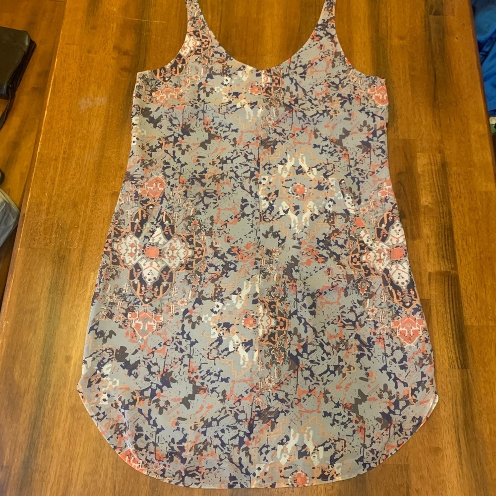 CAbi Dress Medium Multicolor Abstract Mini Pockets Adjustable Straps Lined - Picture 1 of 11